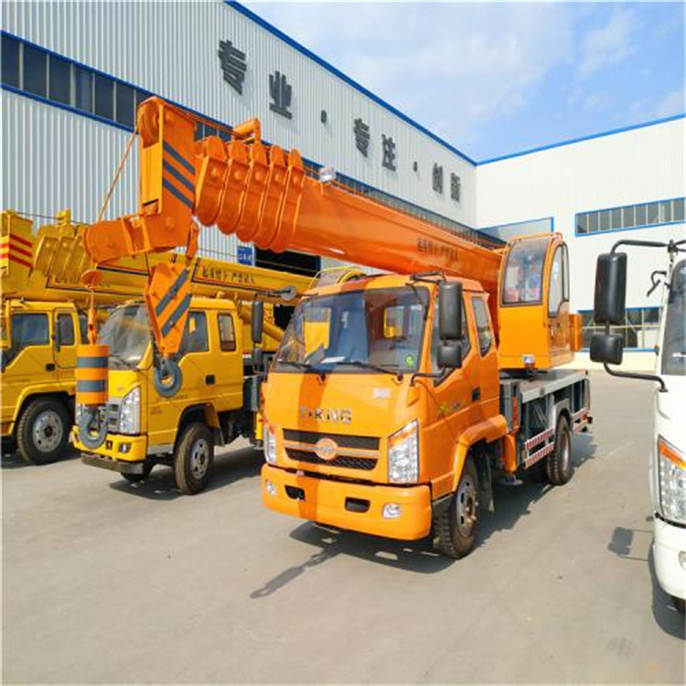 铅山吊门窗的小型吊车怎么收费